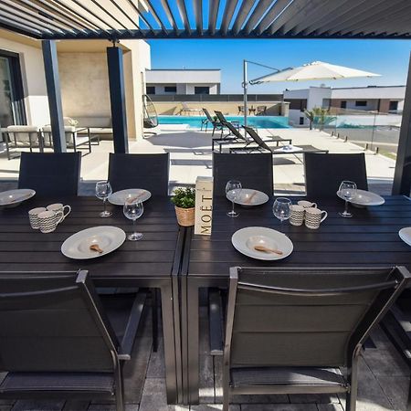 Villa Sara - Private Infinity Pool ノヴァリャ エクステリア 写真